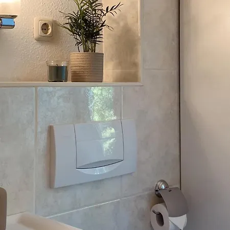 Daire Mohnrot - Fulgenhaus Klein Bollhagen