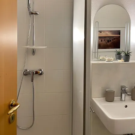 Mohnrot - Fulgenhaus Apartment Klein Bollhagen